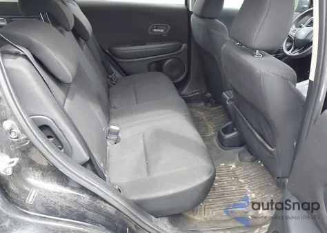 2017 Honda Hr-V Lx z USA, uszkodzony, nr VIN 3CZRU6H39HM732739